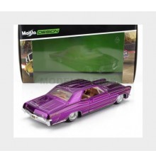 Maisto 1965 Buick Riviera Composite Model 1/26