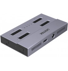 Docking station USB4 4-bay M.2 SSD